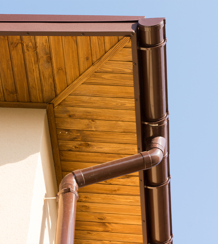 Installation de gouttière en zinc ou en PVC à Saint-Cloud (92210) et dans les Hauts de Seine (92)