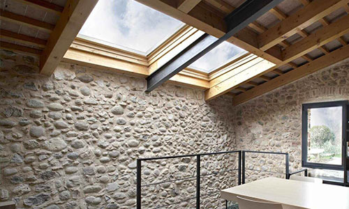 Pose de velux à Saint-Cloud (92210) et dans les Hauts de Seine (92)